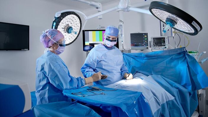 Surg Lng Surgery In Theatre